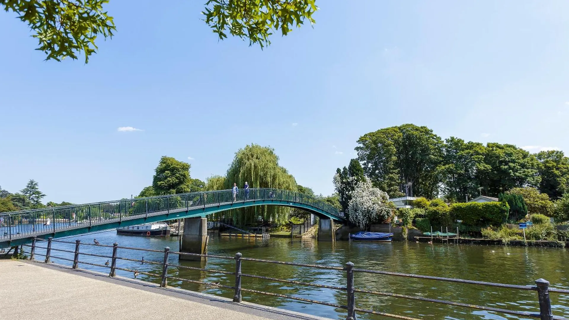 Eel Pie Boathouse Apartment Twickenham