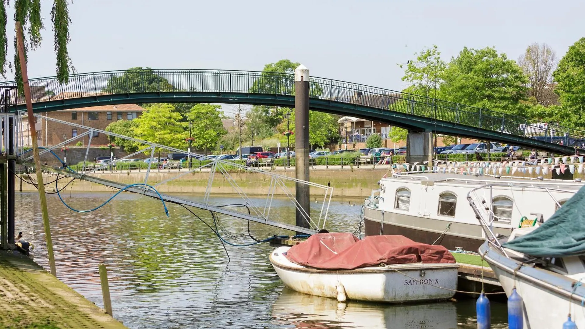 Eel Pie Boathouse Apartment Twickenham