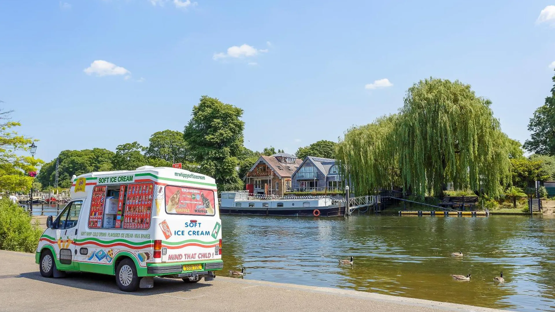Eel Pie Boathouse Apartment Twickenham 0*,